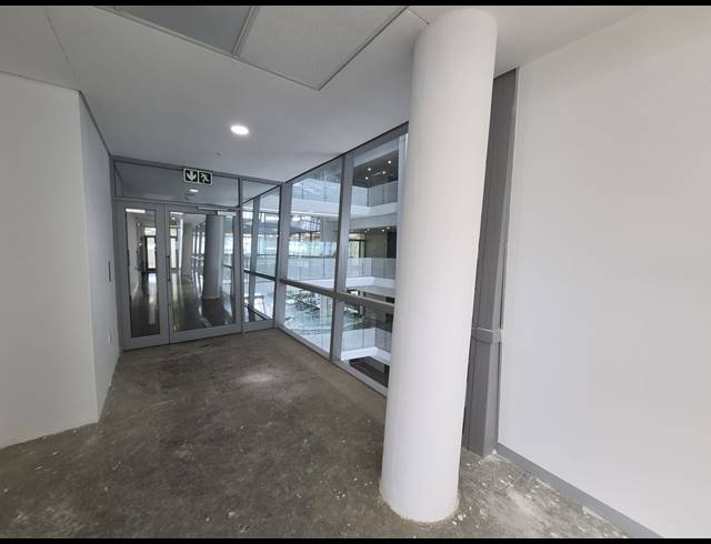 799M² OFFICE TO LET IN SANDTON CENTRAL